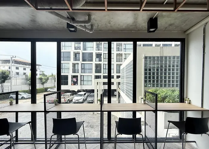 Serene Tropical 1br - Ultra Fast Wifi - Sathorn Apartment Bangkok