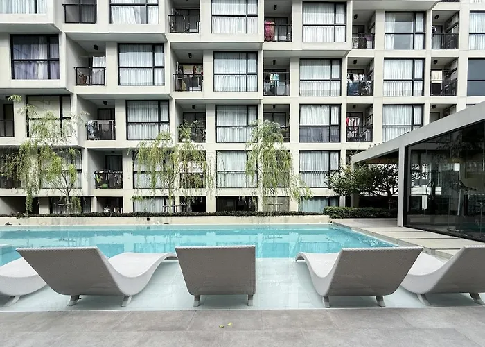 Serene Tropical 1br - Ultra Fast Wifi - Sathorn Apartment Bangkok