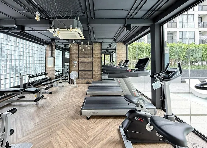 Serene Tropical 1br - Ultra Fast Wifi - Sathorn Apartment Bangkok